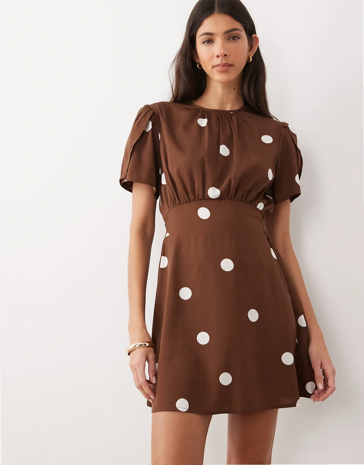short sleeve mini dress in brown polka dots