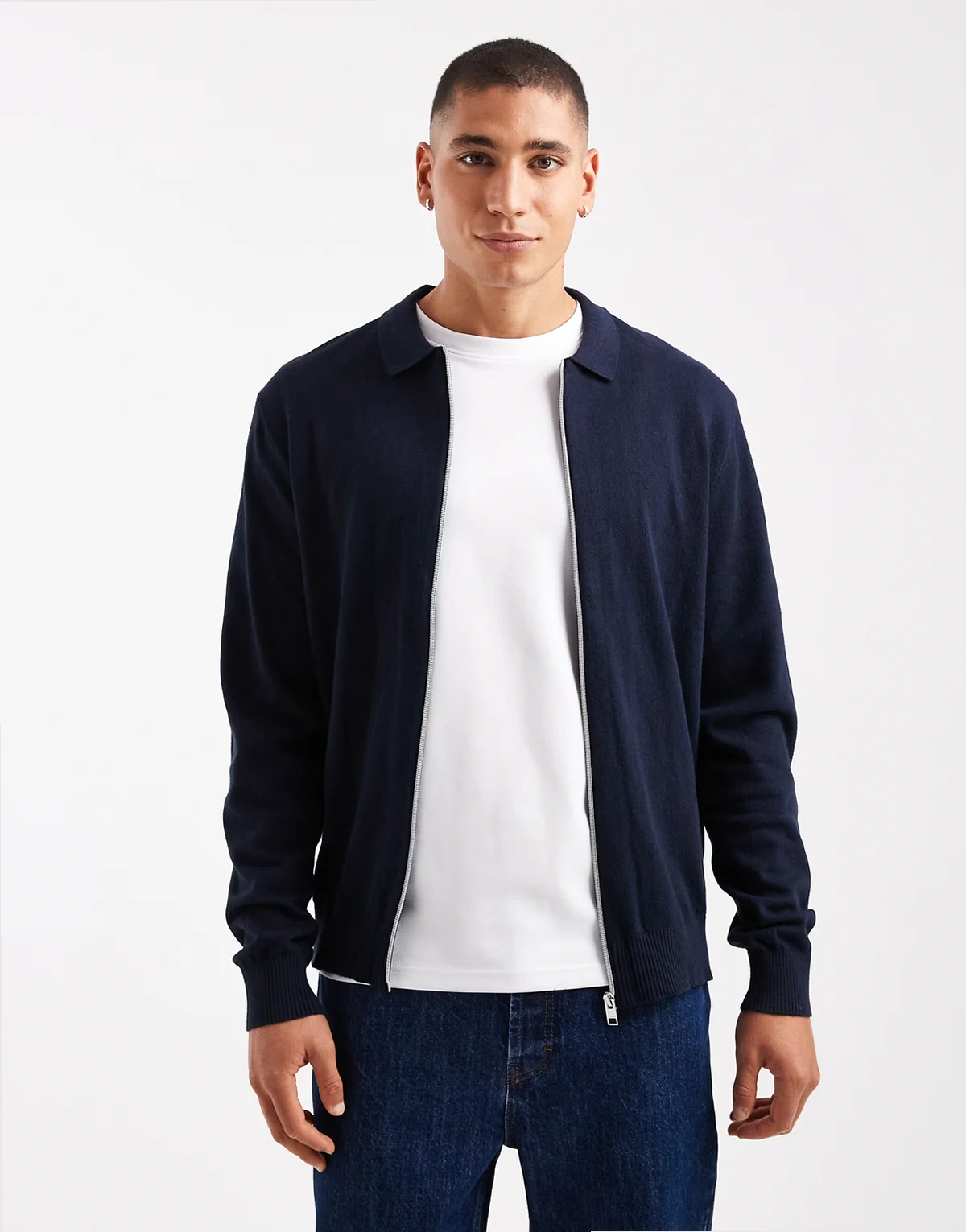 – Strick-Polojacke in Marineblau mit durchgehendem Reißverschluss