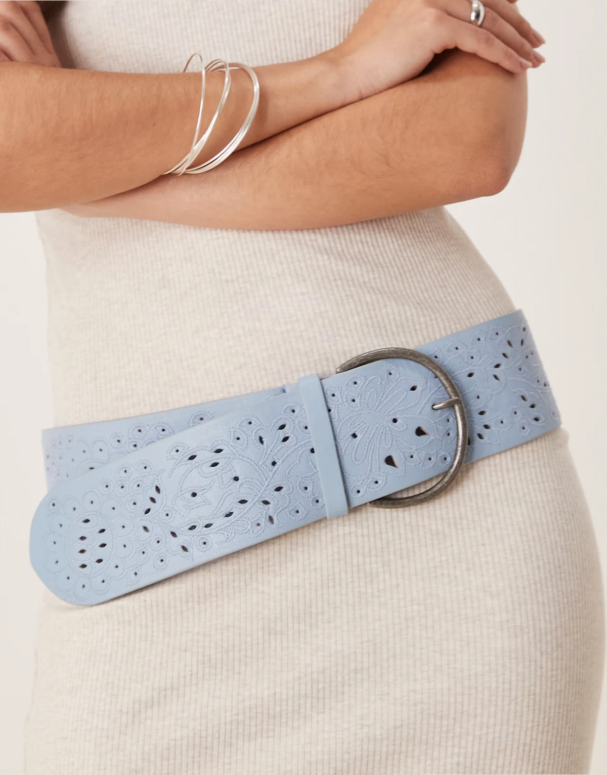 Laurel hip belt in chambay blue