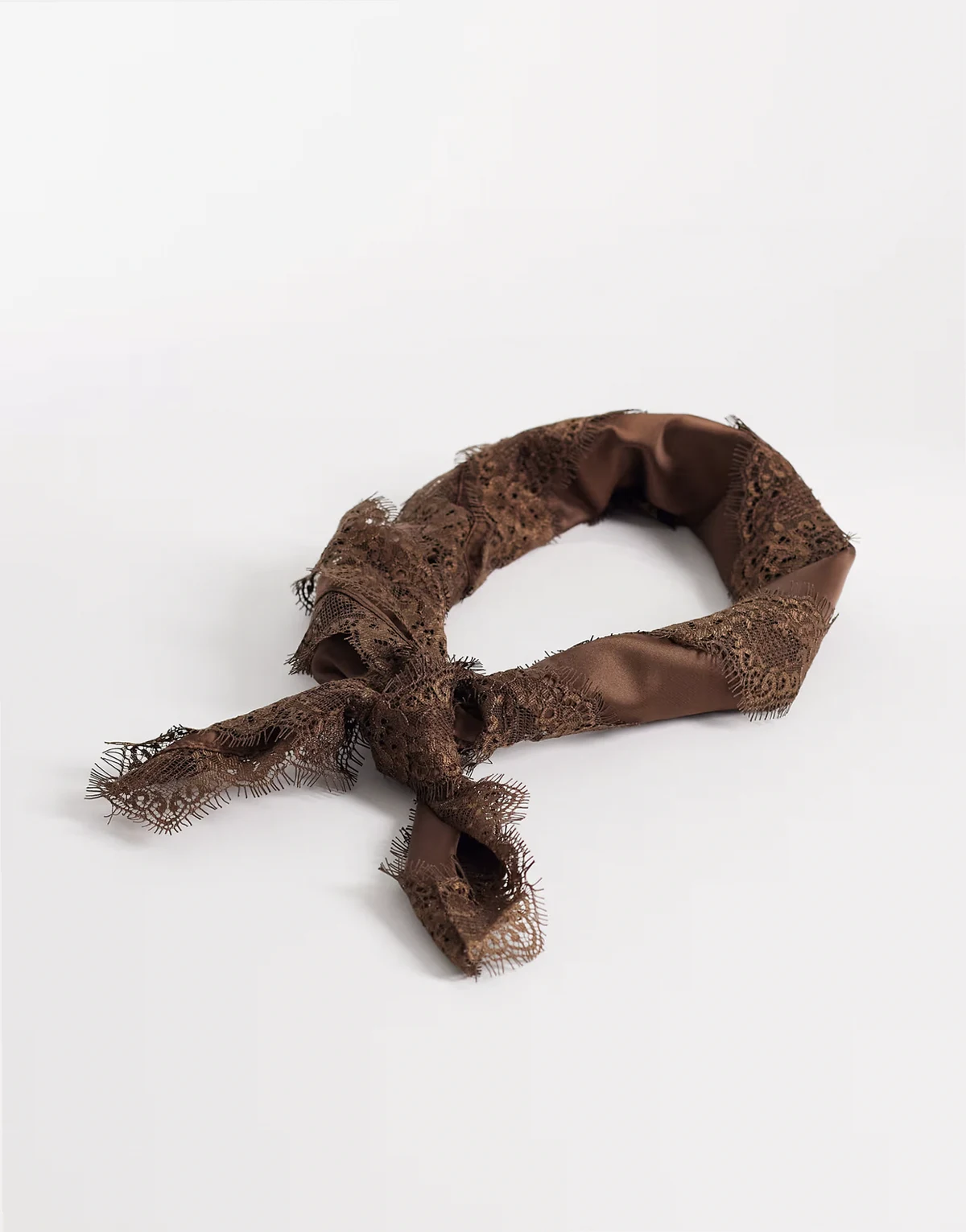contrast lace trim bandana belt in brown