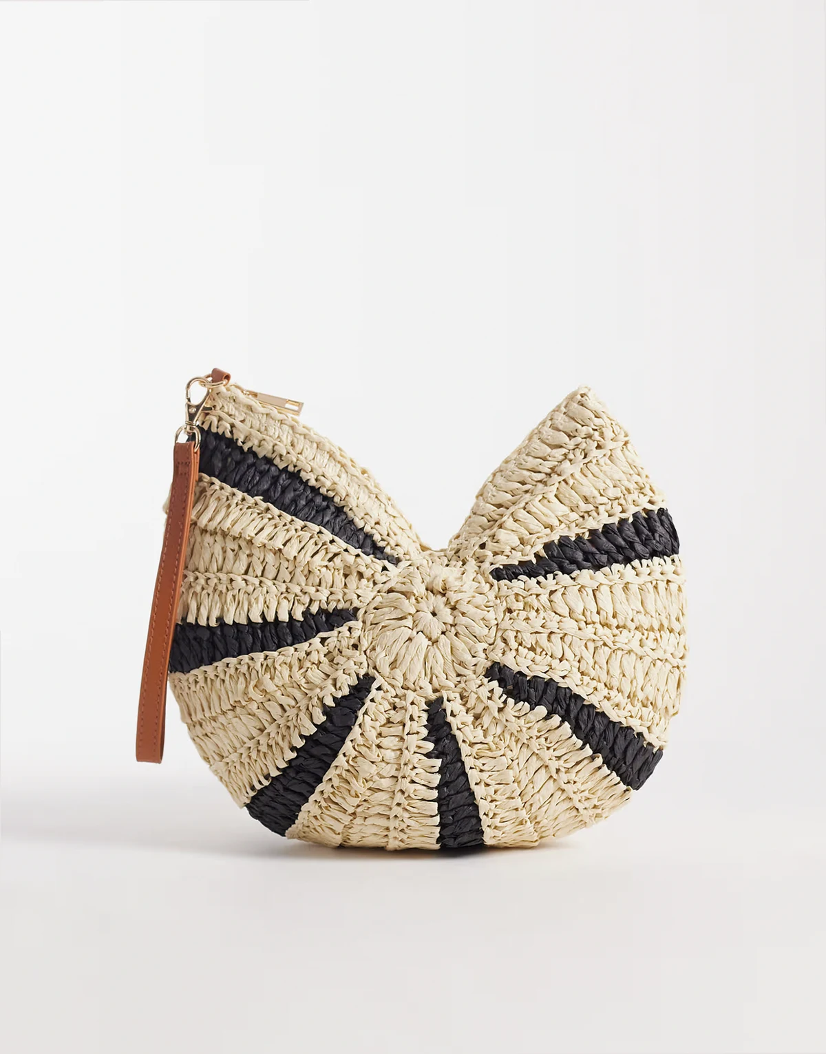 striped faux shell crochet clutch purse in black and white