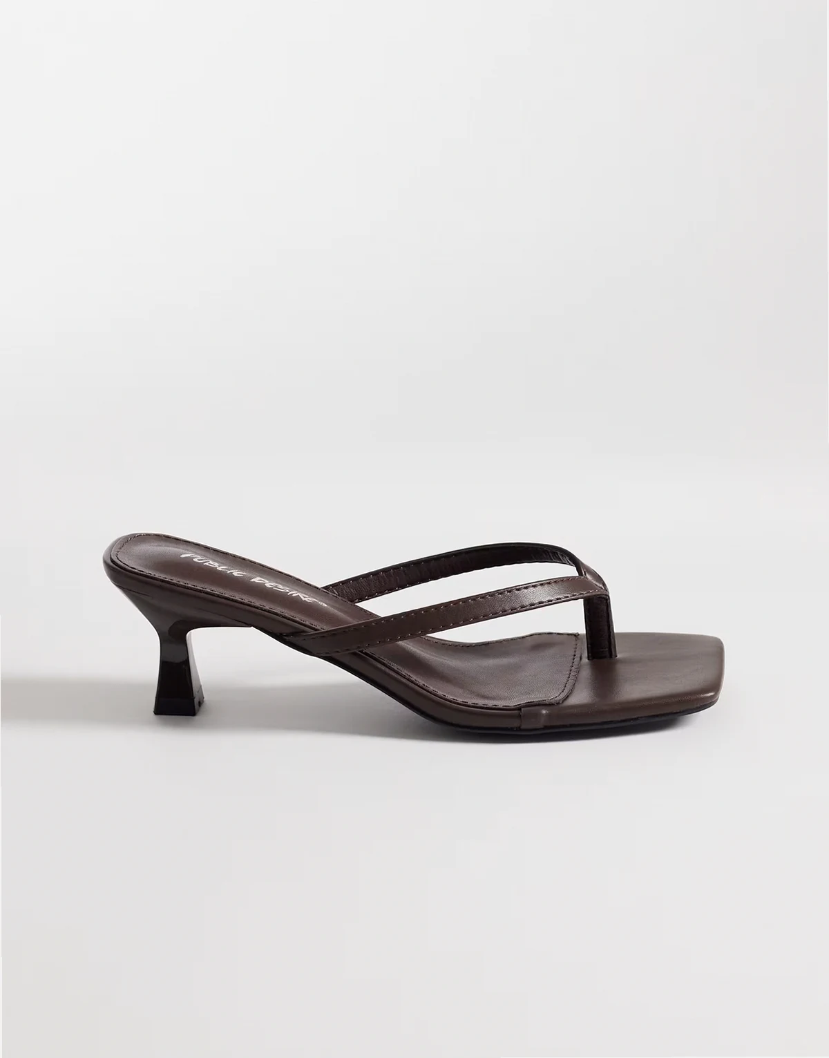 Everlast kitten heel flip flop sandals in chocolate