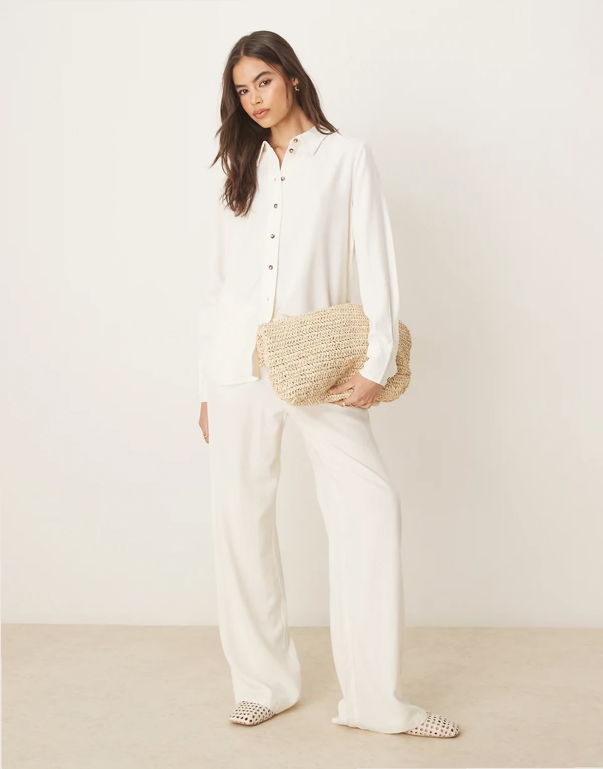 loose fit linen-mix pants in white - part of a set