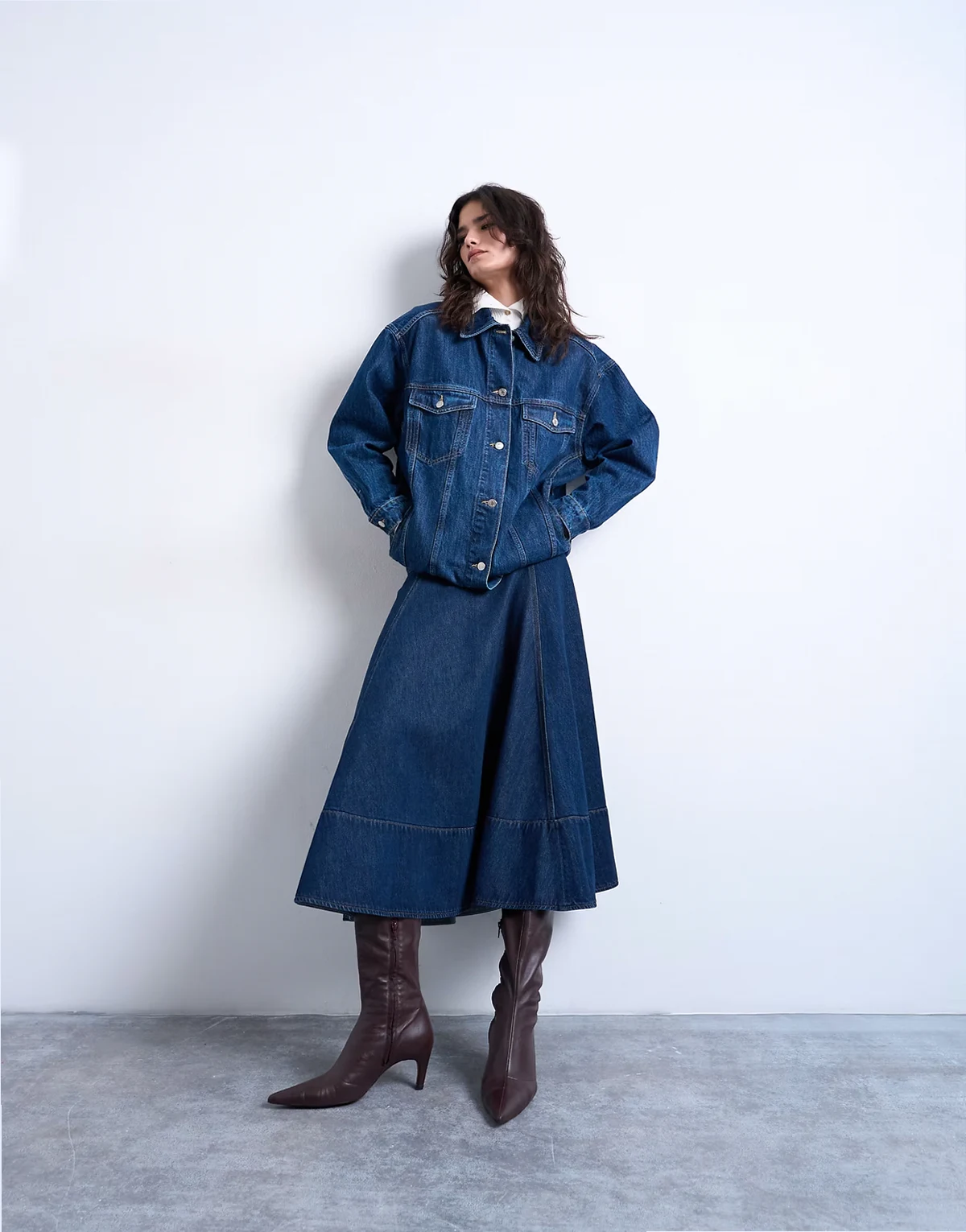 Denim dropped waist seamed midi skirt in rinse