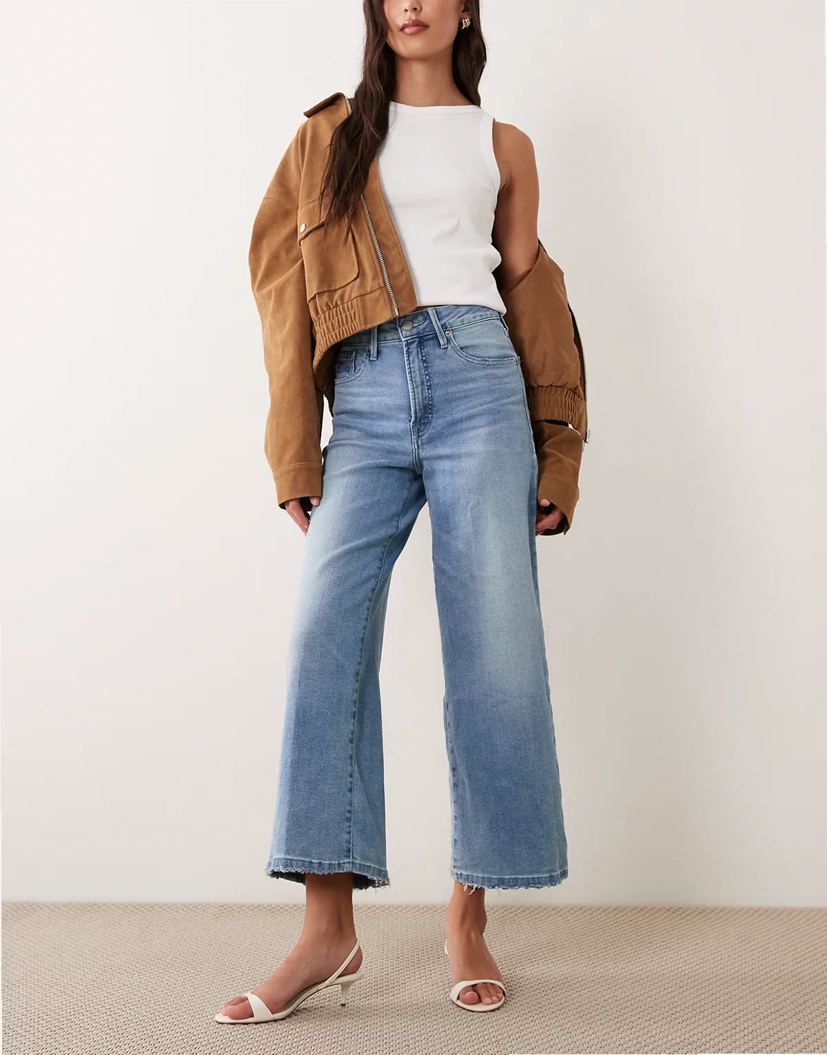 good waist soft tech palazzo cropped jeans in light blue wash