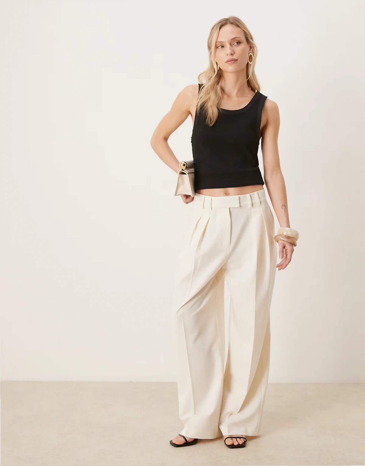 Petite – Elegante Hose in Cremeweiß mit weitem Bein und Bundfalten