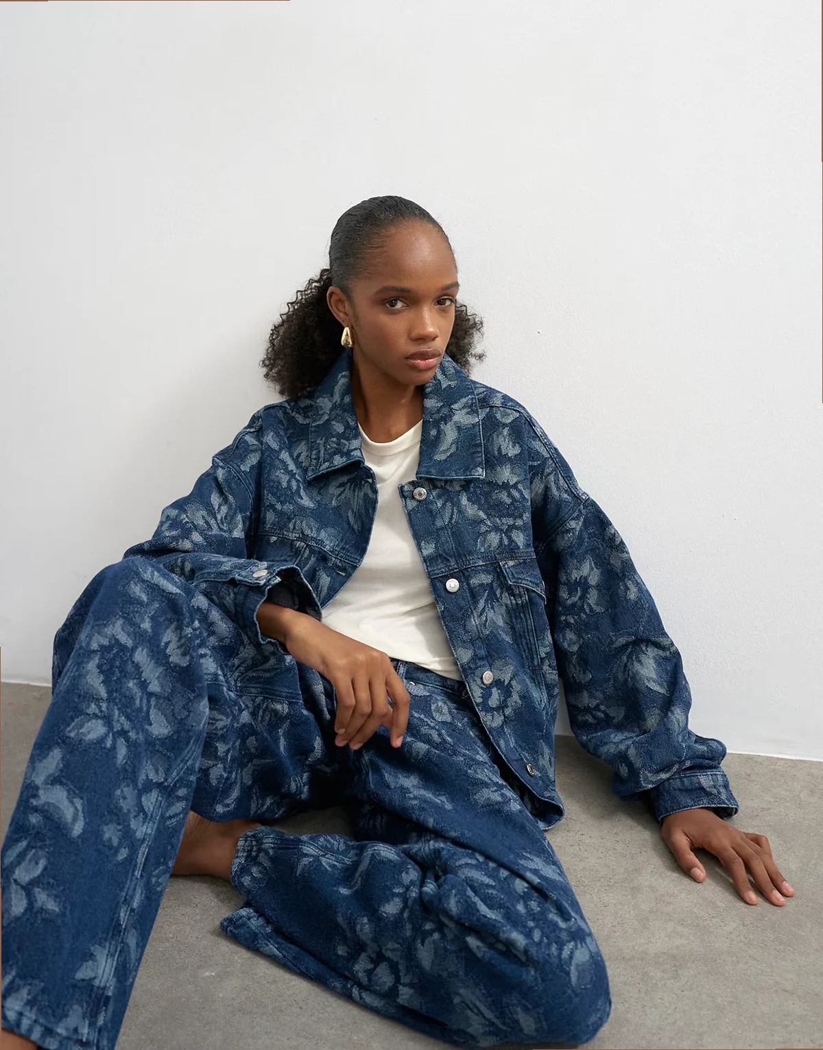 denim balloon jacket in jacquard floral blue