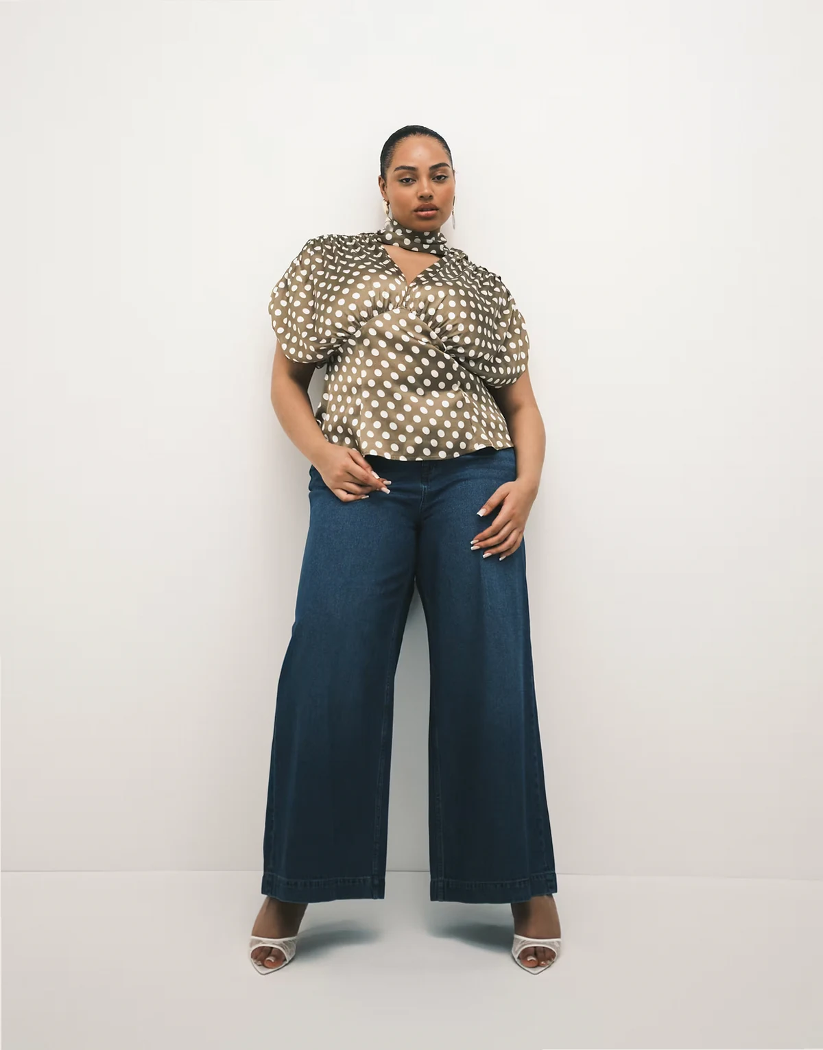 ASOS DESIGN Curve – Ciemnoniebieskie jeansy palazzo