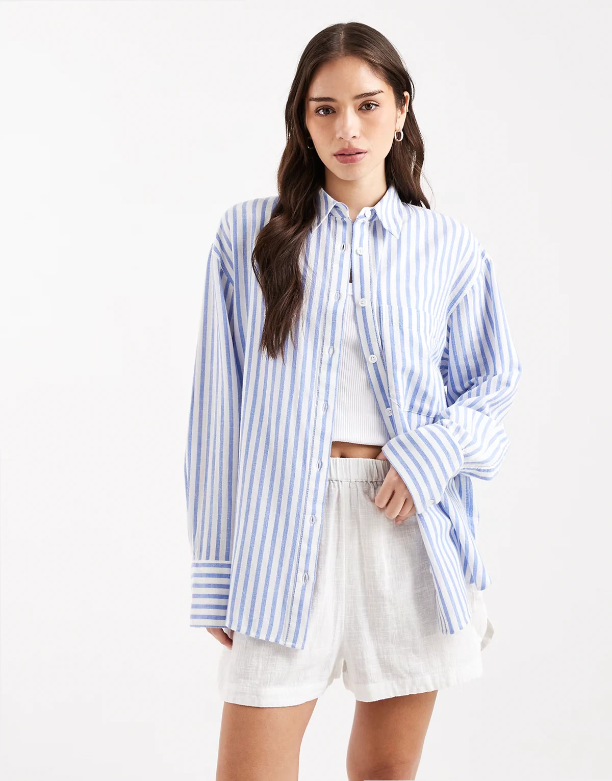 – Oversize-Hemd in Blau gestreift mit Leinenanteil