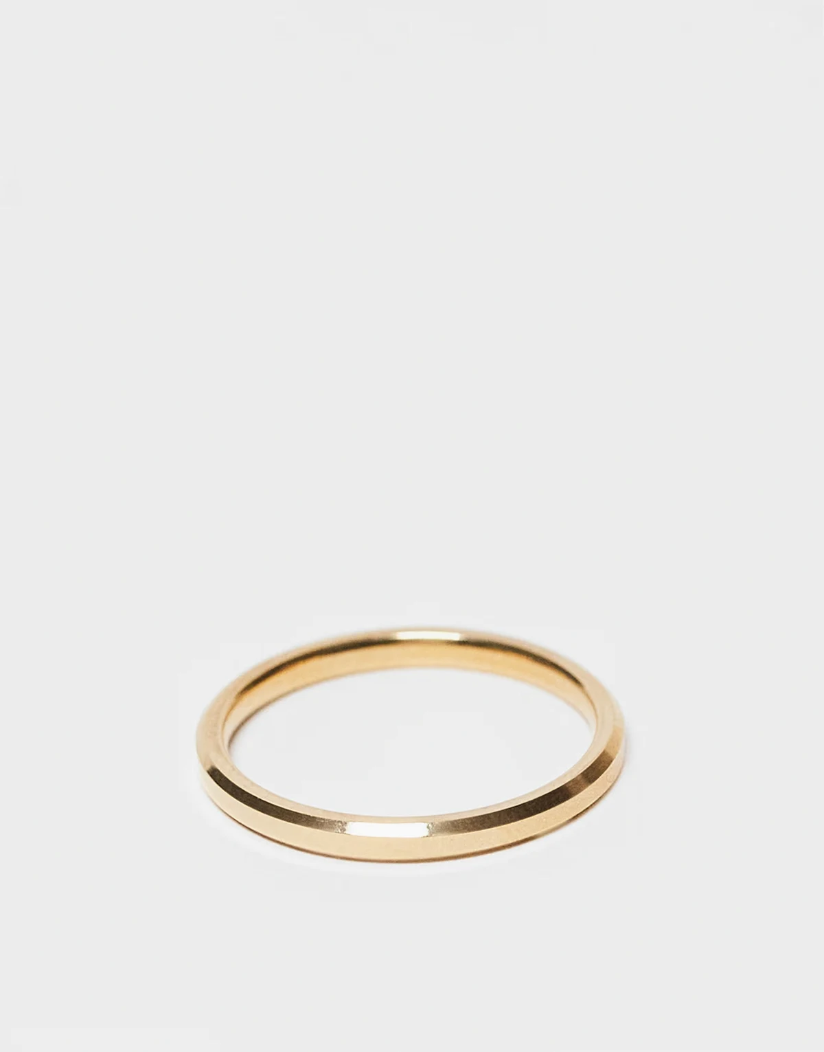 2mm skinny band ring in 18k gold plated