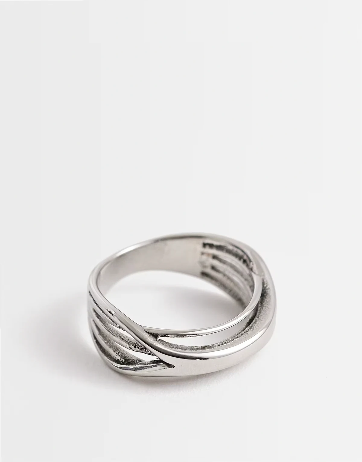 waterproof stainless steel molten interwoven twisted ring in silver