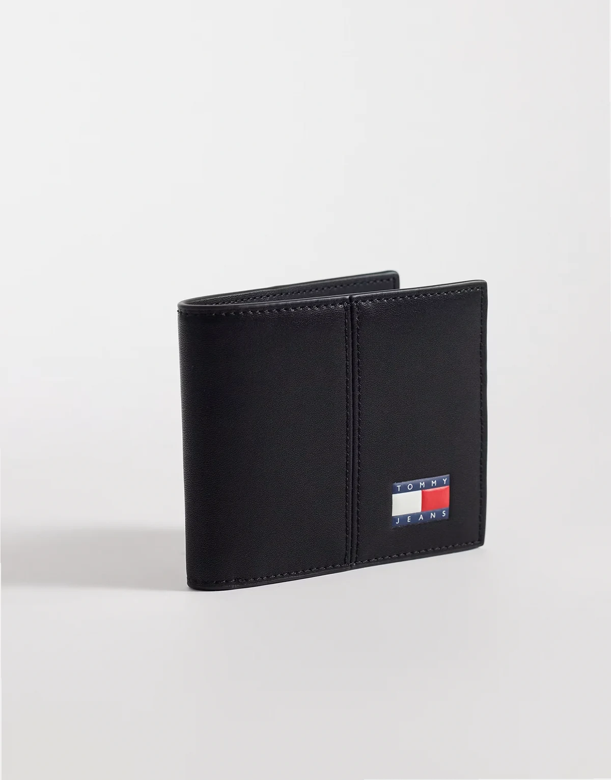 heritage logo leather wallet in black