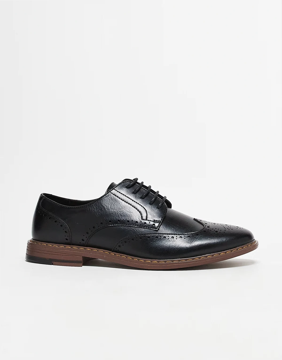 – Schnürschuhe im Budapester Stil in Schwarz