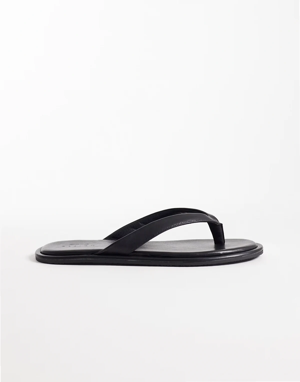 leather strap sandals in black