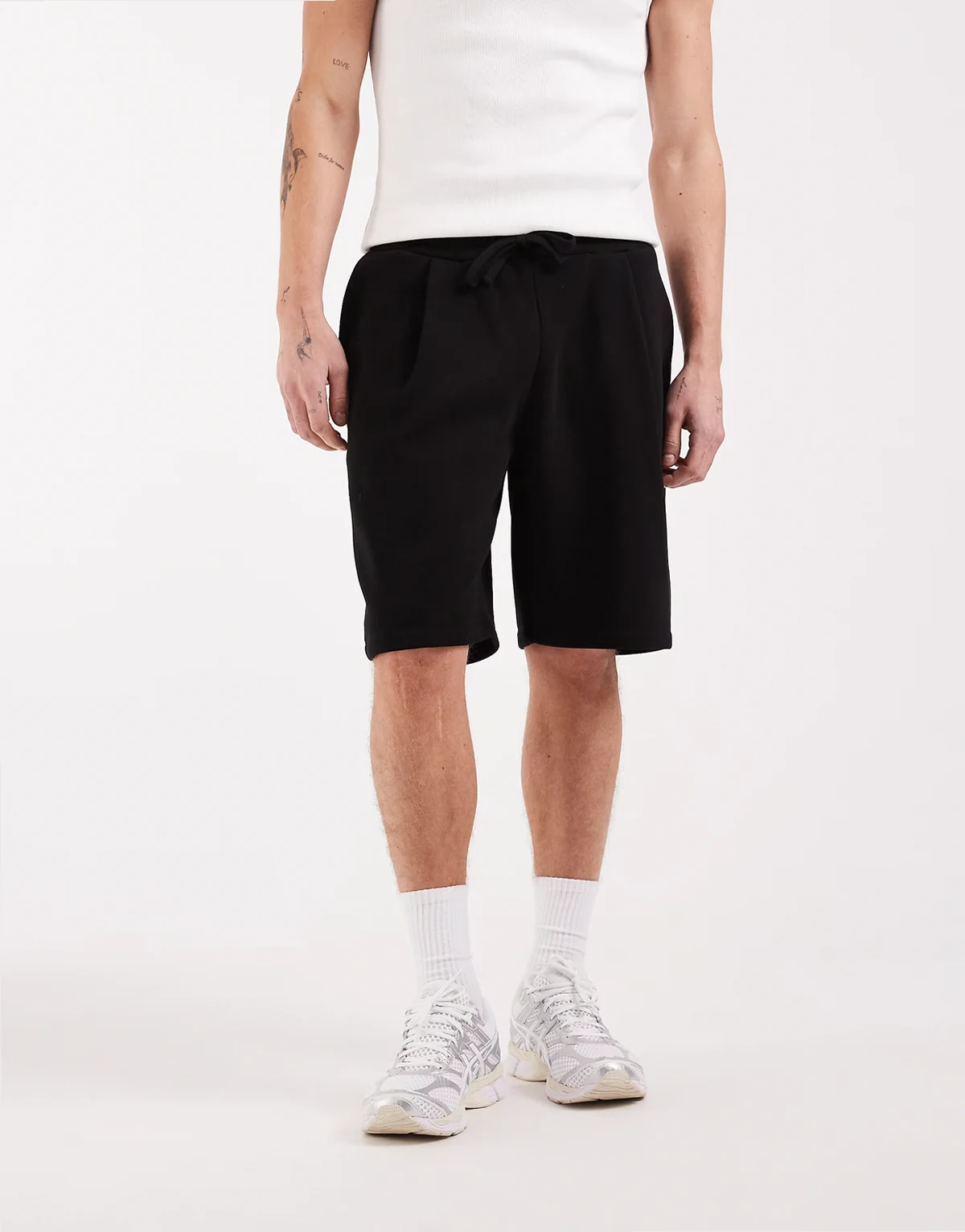 oversized shorts in black
