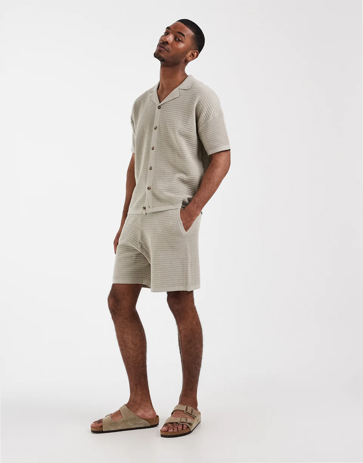 – Strick-Shorts in Salbeigrün, Kombiteil