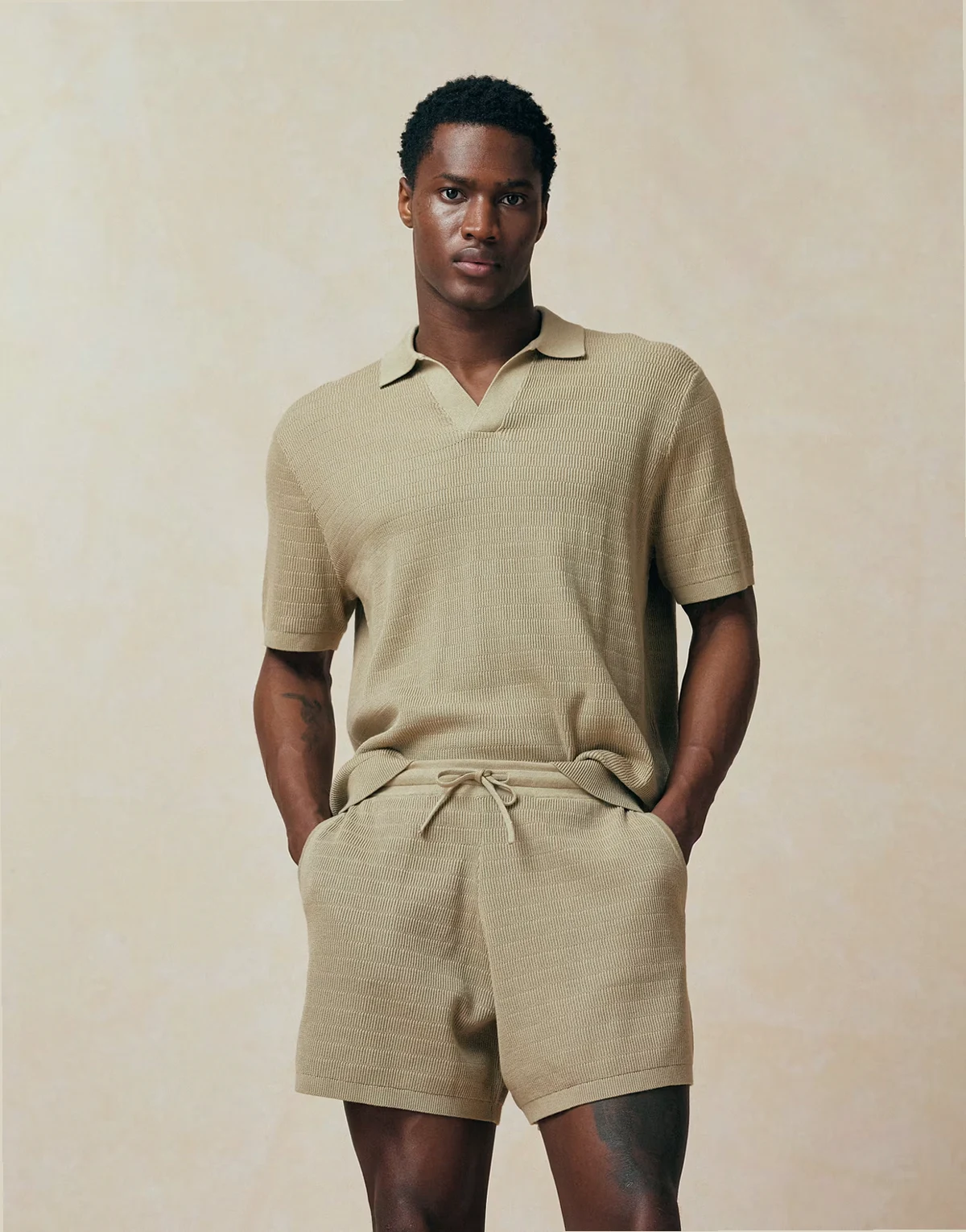 – Gestrickte Airtex-Shorts in Steinbeige, Kombiteil