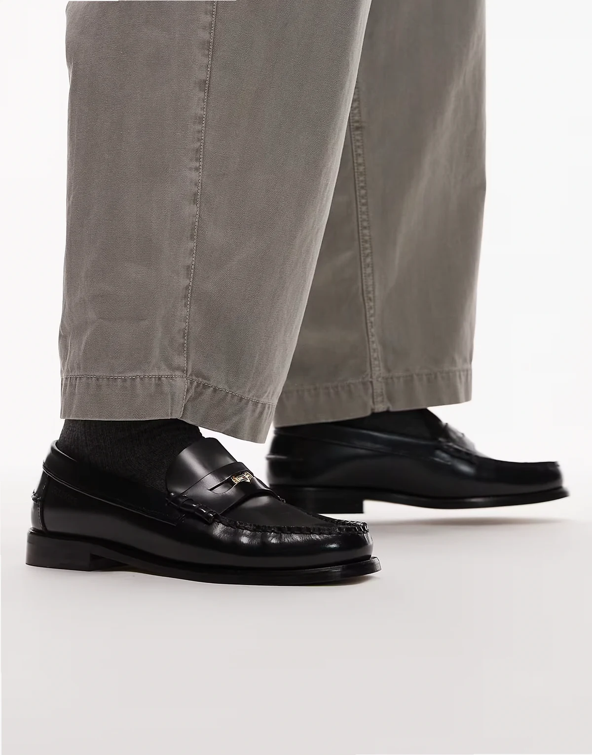 – Penny-Loafer aus Lackleder in Schwarz