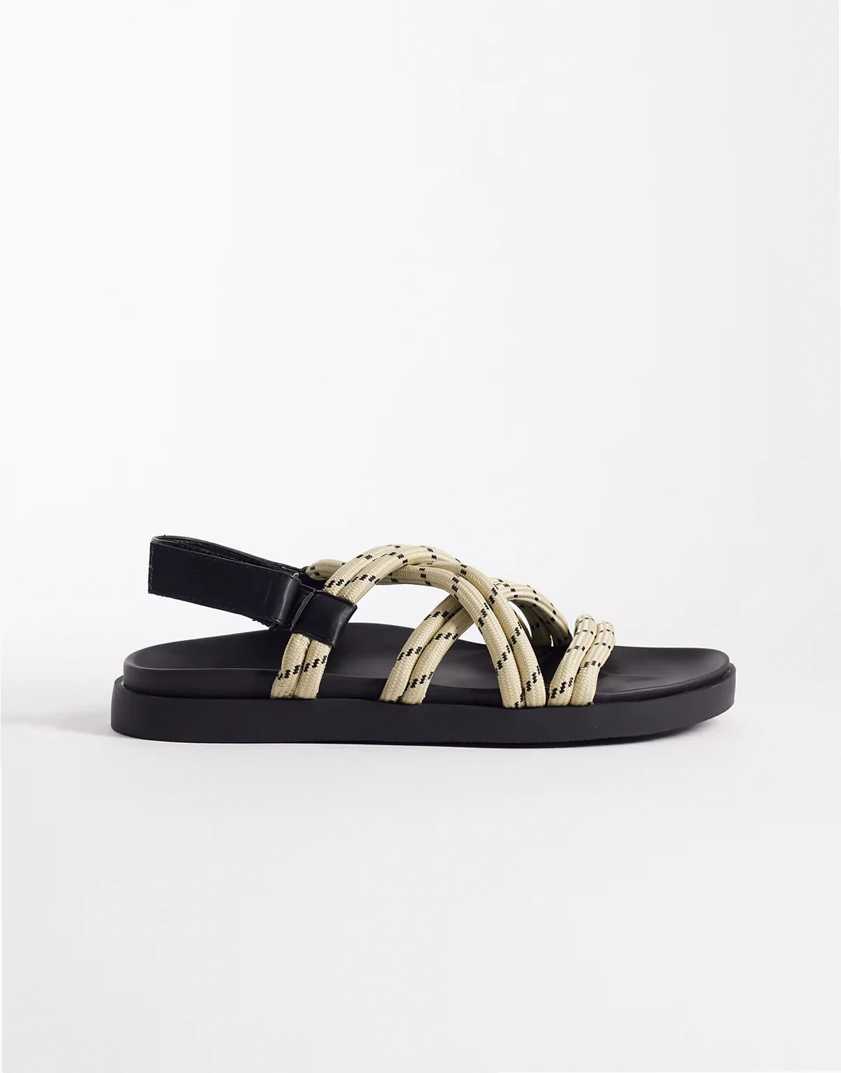 – Sandalen in Steinbeige mit überkreuztem Kordelriemen