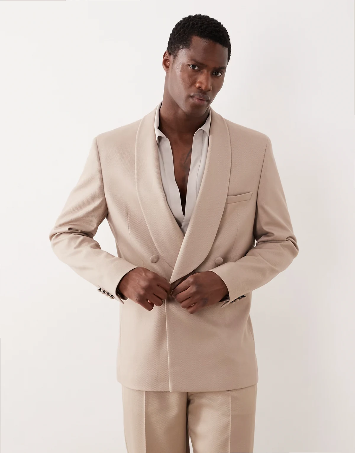 regular tuxedo jacket in stone contrast twill