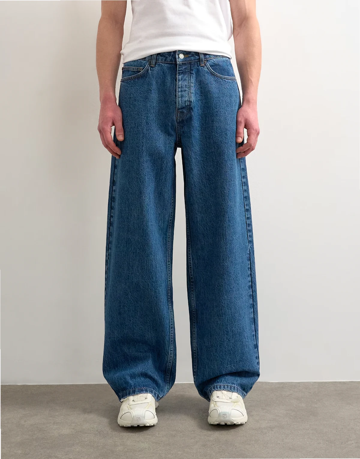 – Circular Design – Niebieskie sztywne jeansy baggy