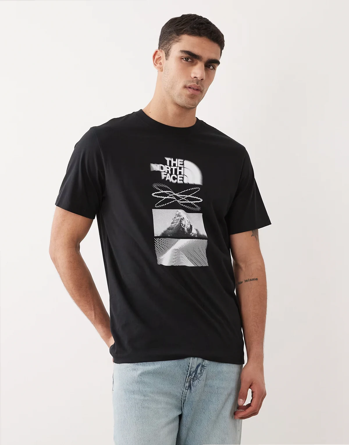 Obsidian Orbit graphic t-shirt in black