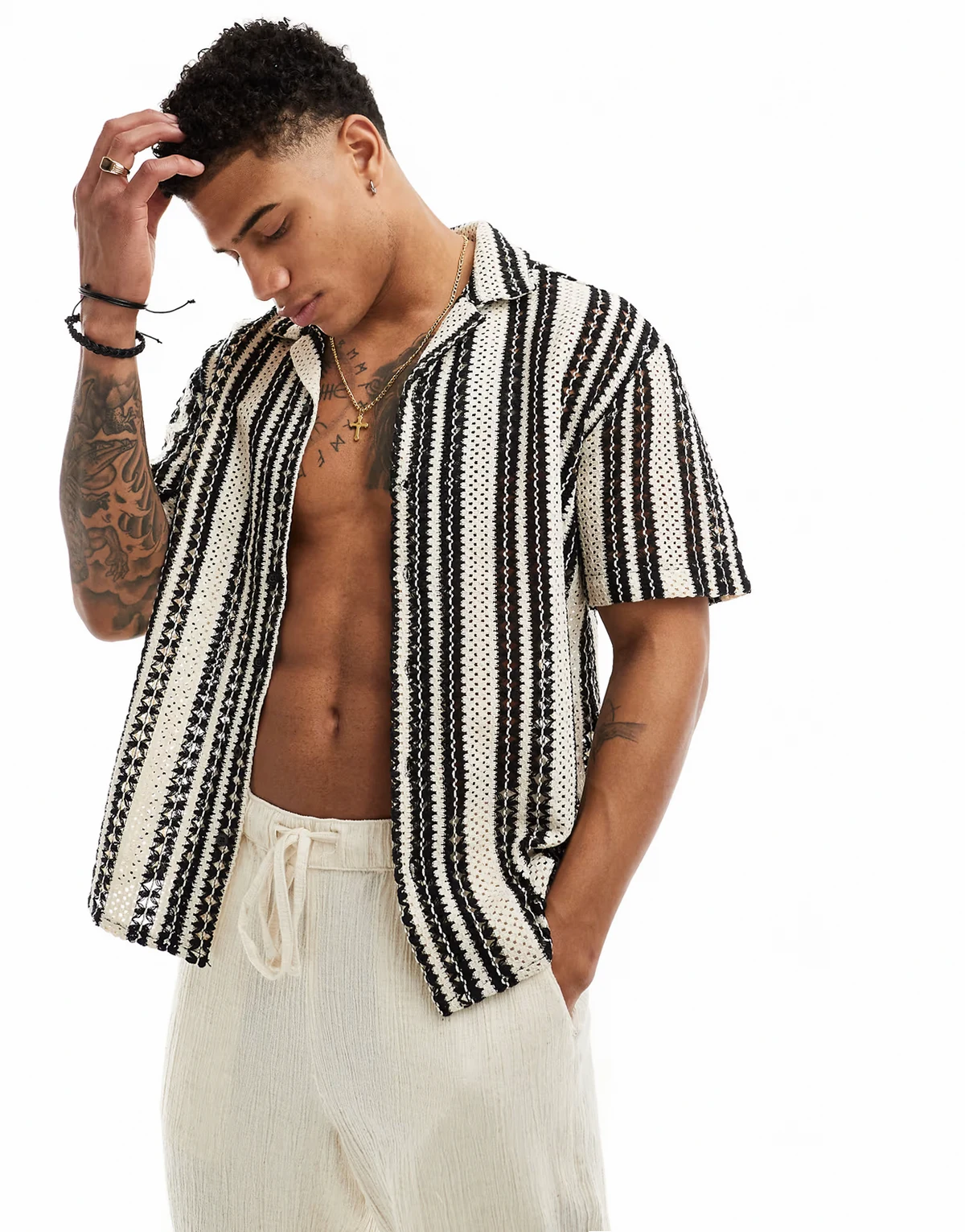 crochet shirt in beige with black stripe