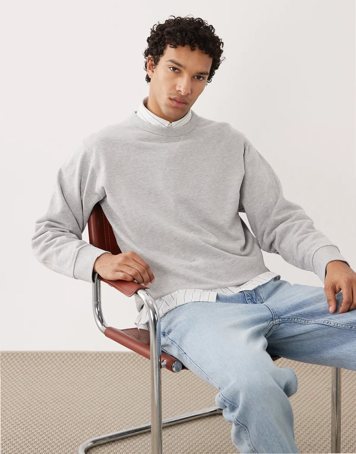 100% cotton vintage look sweatshirt in gray