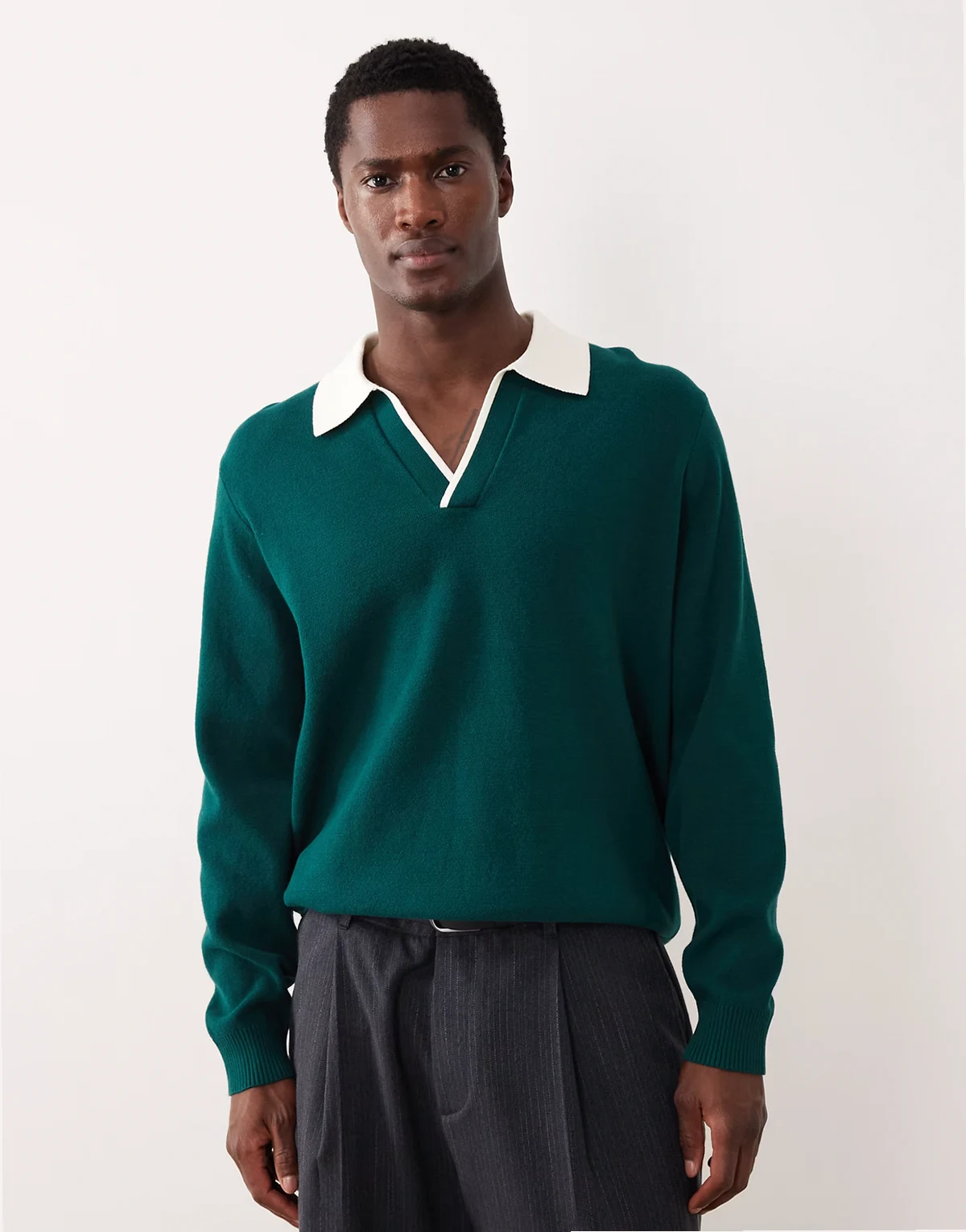 relaxed knit long sleeve notch neck polo shirt in green
