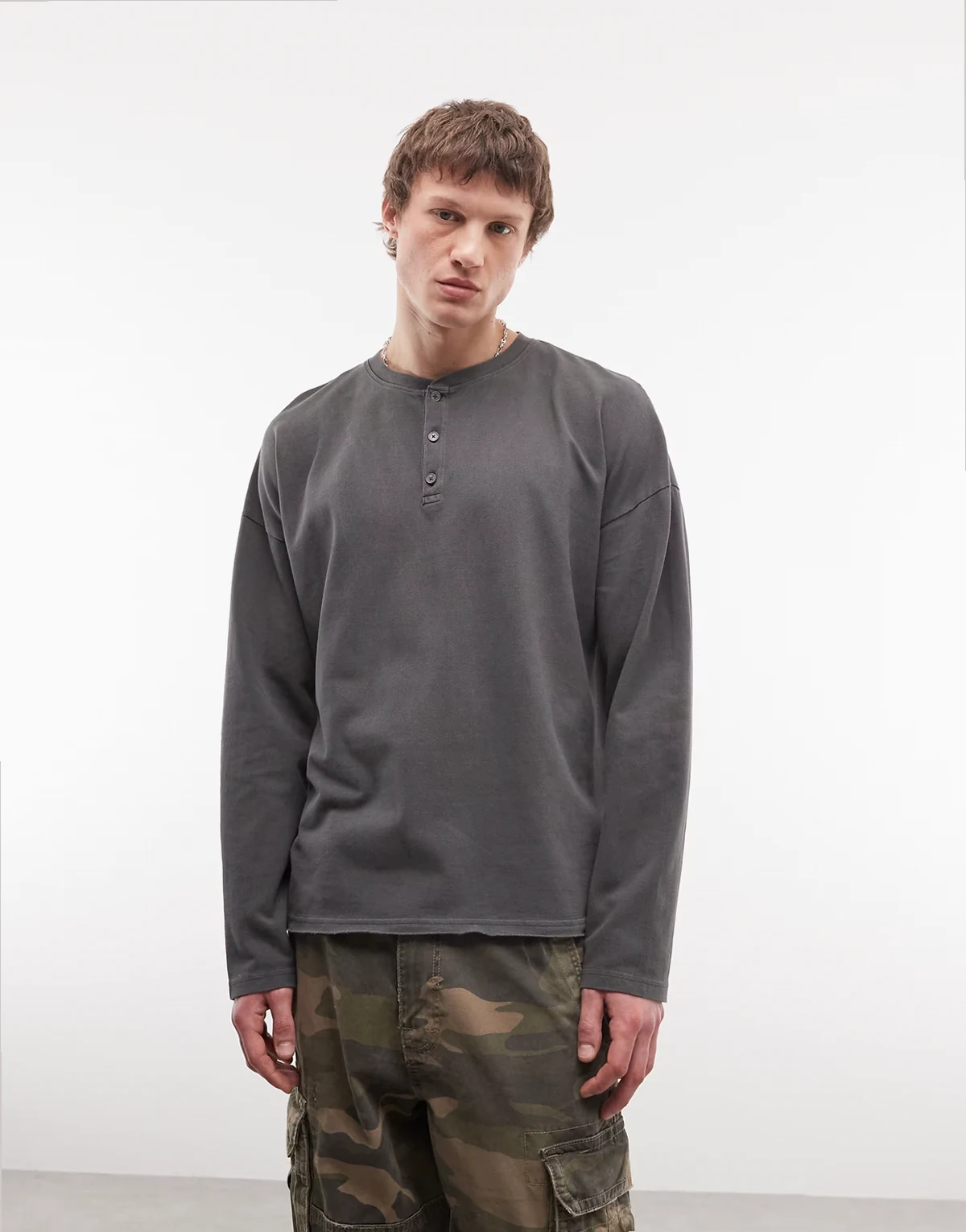 Vinny henley neck long sleeve cotton top in gray wash