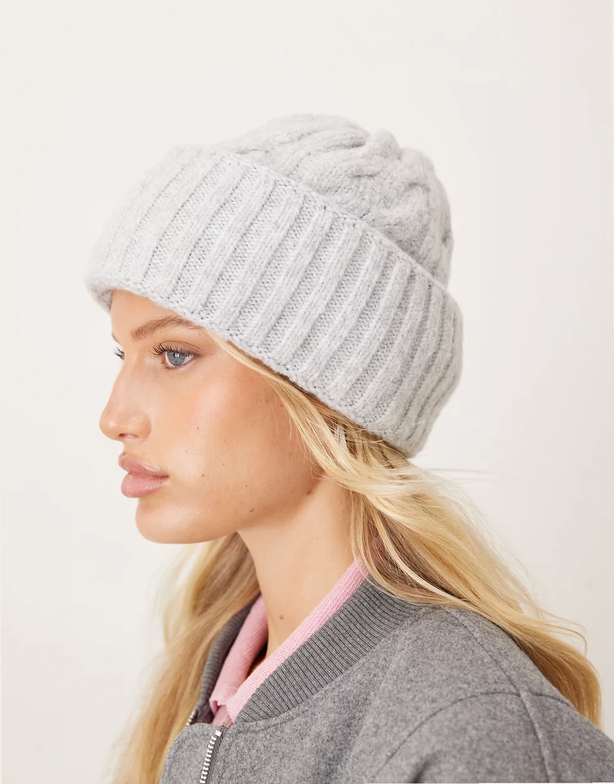 Coast Line beanie in gray