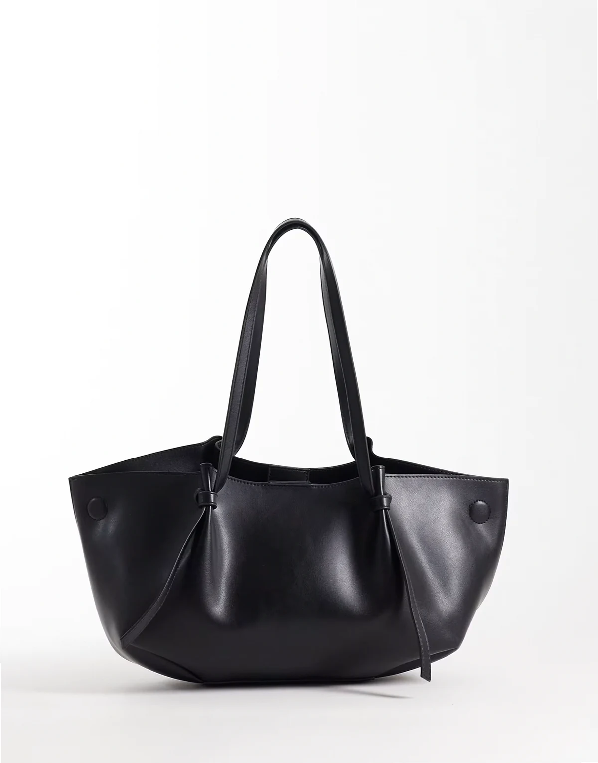 long strap tote bag in black