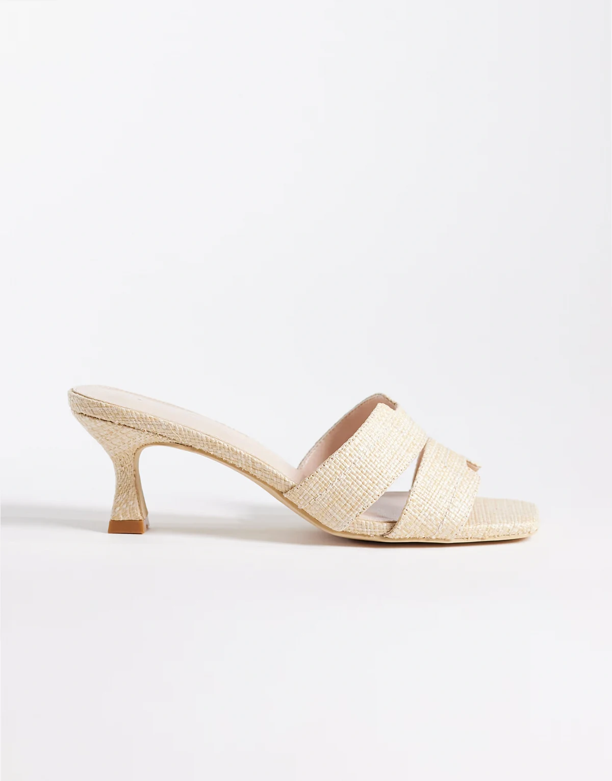 – Clydie – Mules-Sandalen aus Bast mit Kitten-Absatz