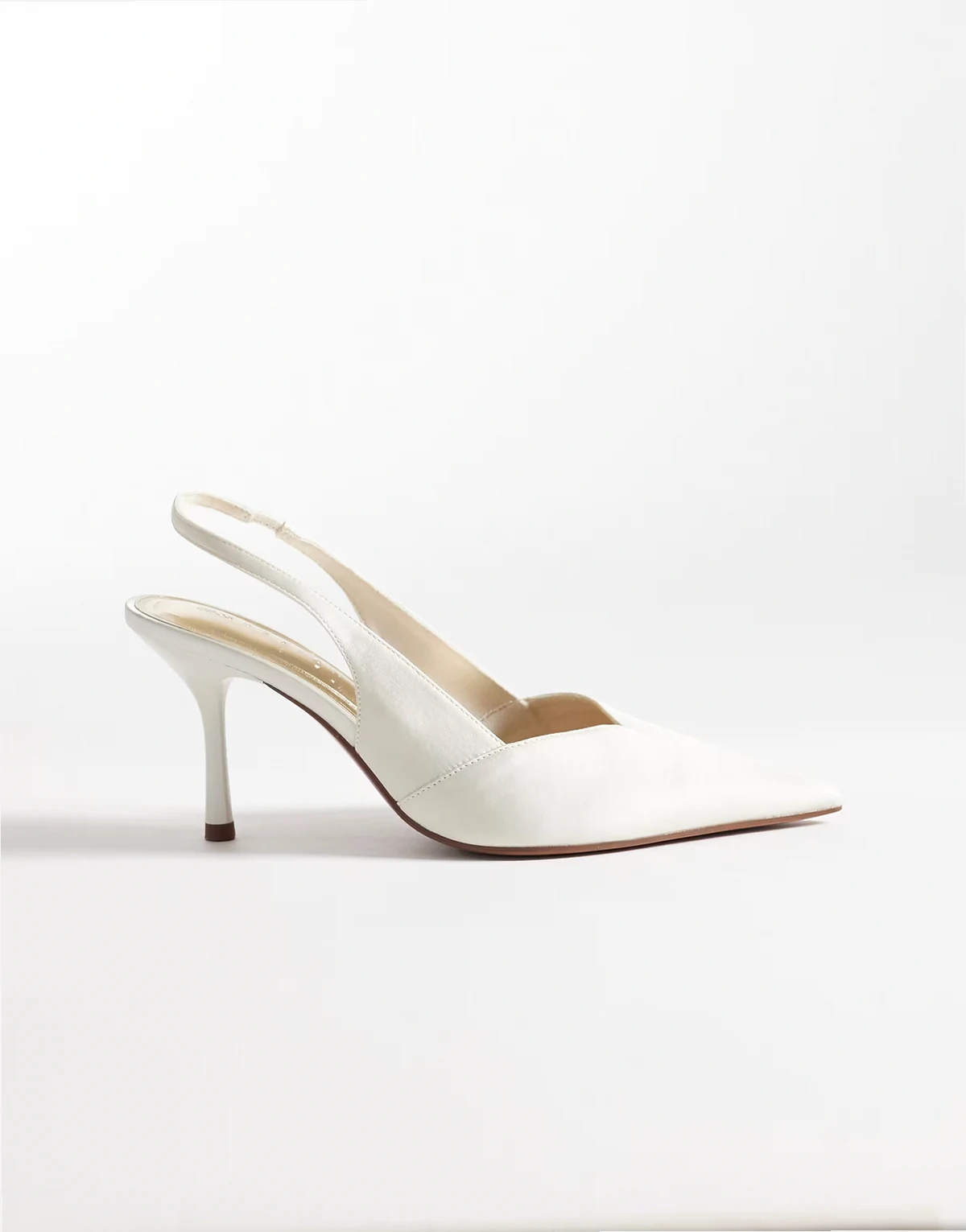 Wide Fit – Sabrina – Schuhe in Elfenbeinweiß mit Stilettoabsatz und Fersenriemchen, weite Passform