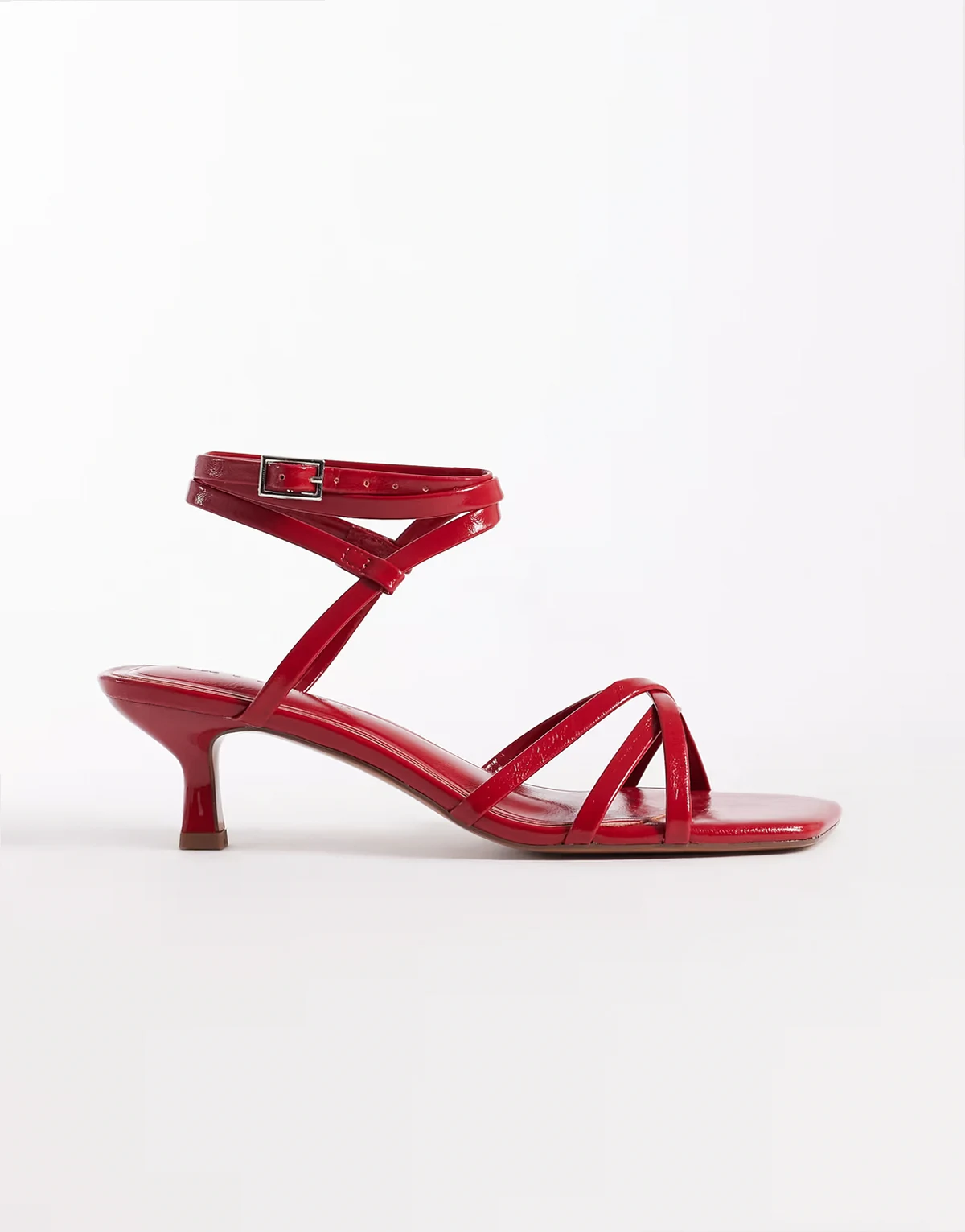 – Haze – Riemchen-Sandaletten aus Satin in Kirschrot mit Kitten Heel