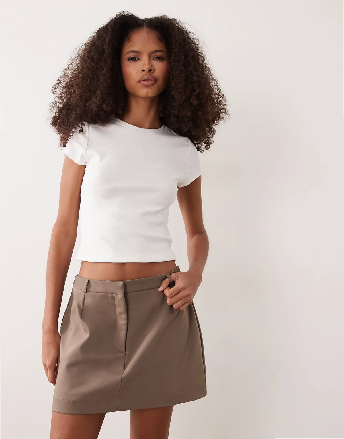 tailored skort in brown