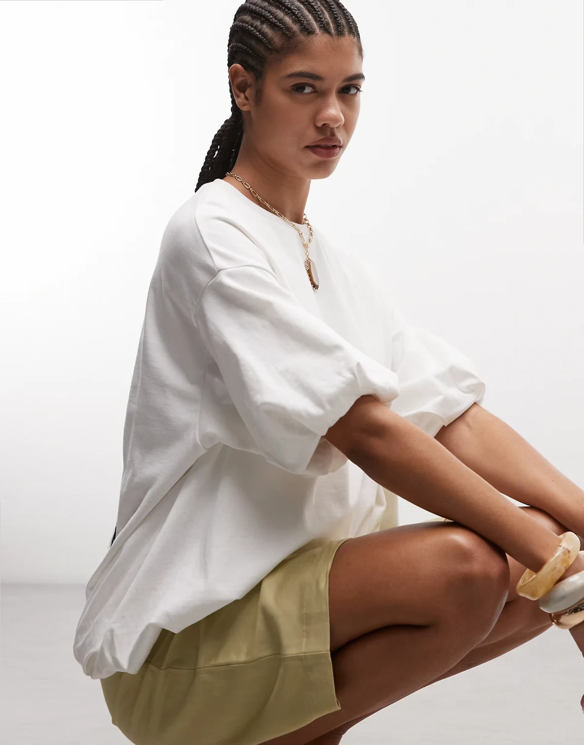 – Oversize-T-Shirt in Weiß mit Ballonsaum