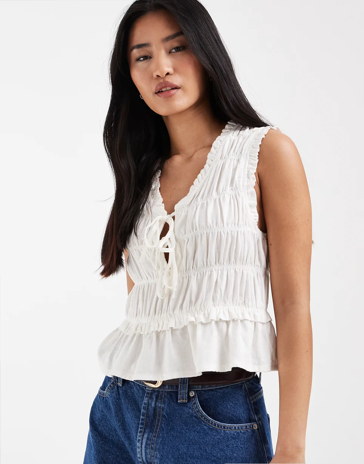 linen blend tie front ruched top in white