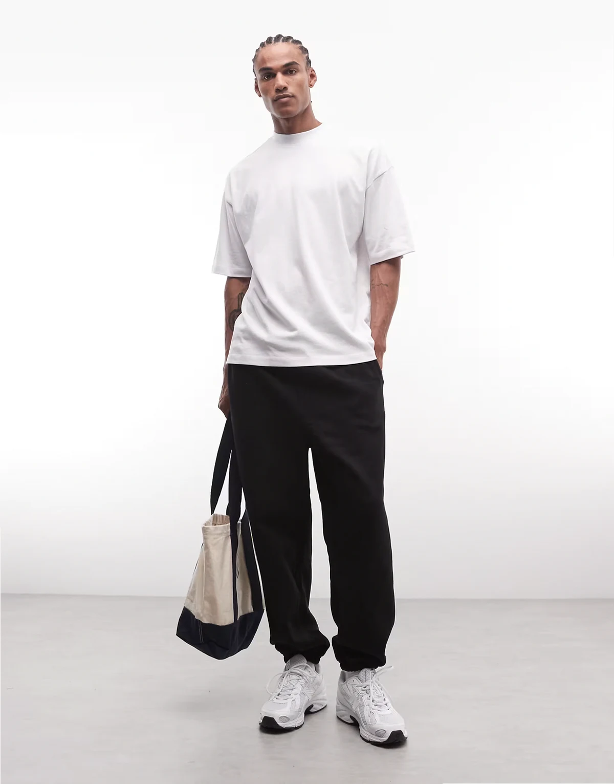 premium relaxed sweatpants in 400gsm black