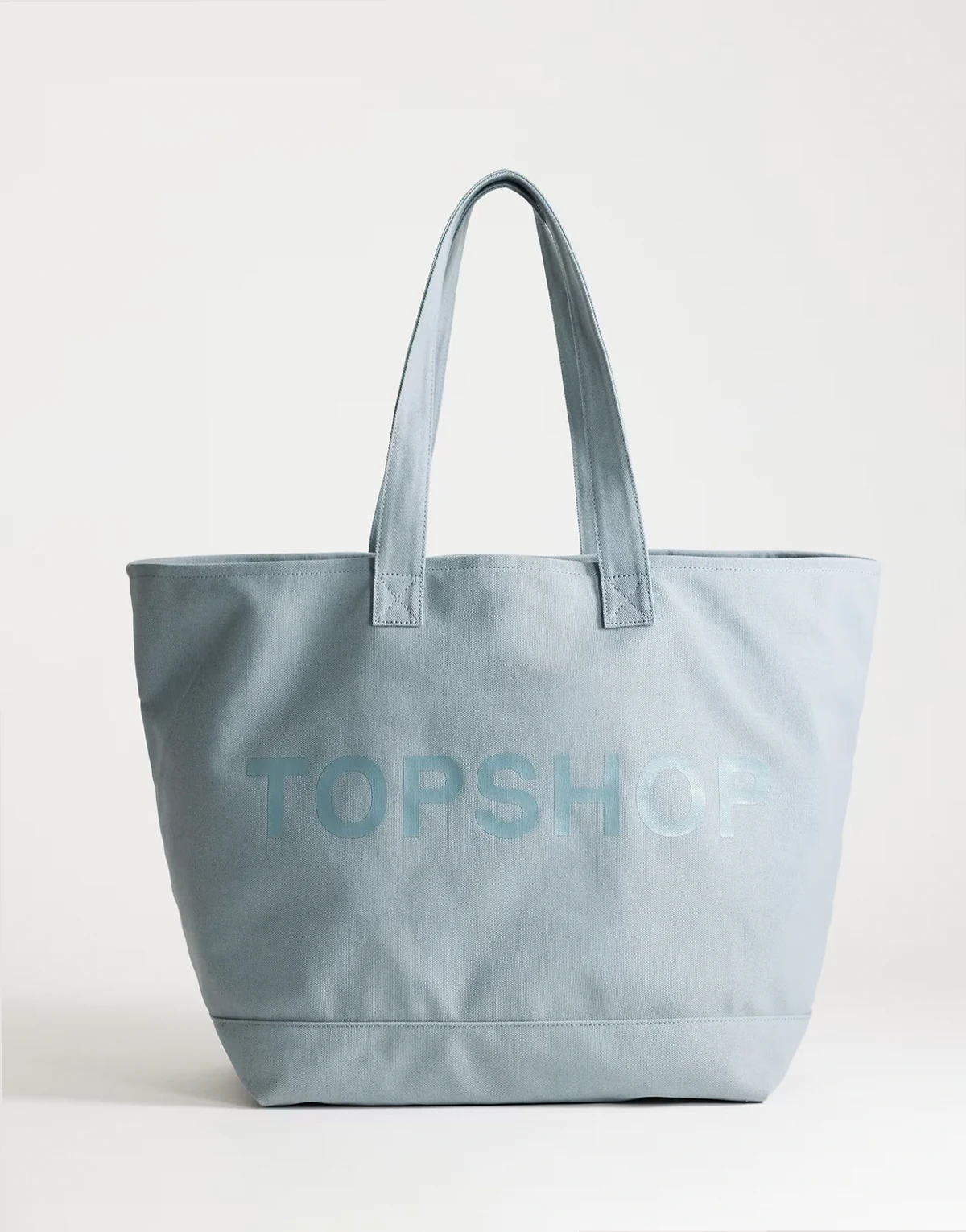 canvas tote in gray