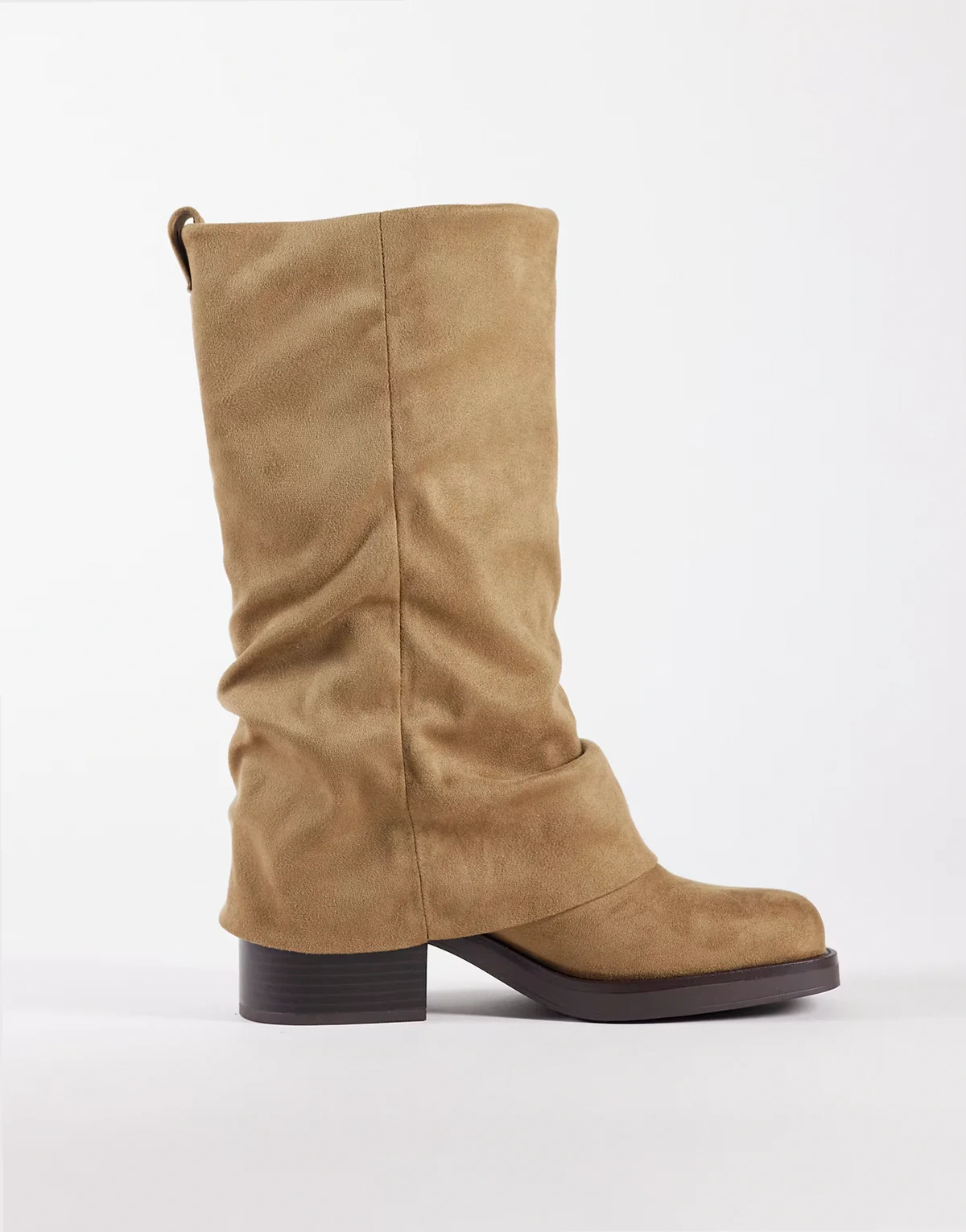 – Carrie – Slouchy Boots in Sandbeige mit umgeschlagenem Schaft