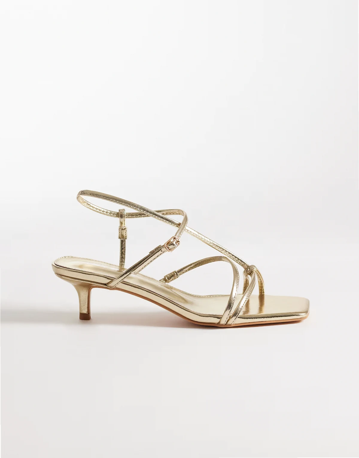 – Glinda – Riemchen-Sandaletten in Gold mit Kitten-Absatz