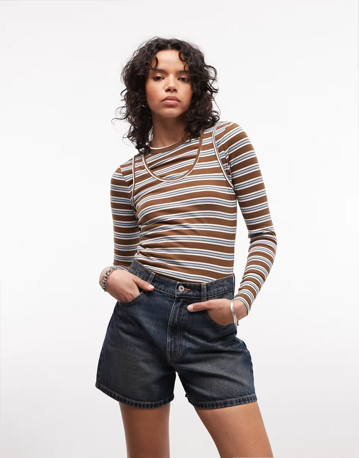 mom denim shorts in darkwash