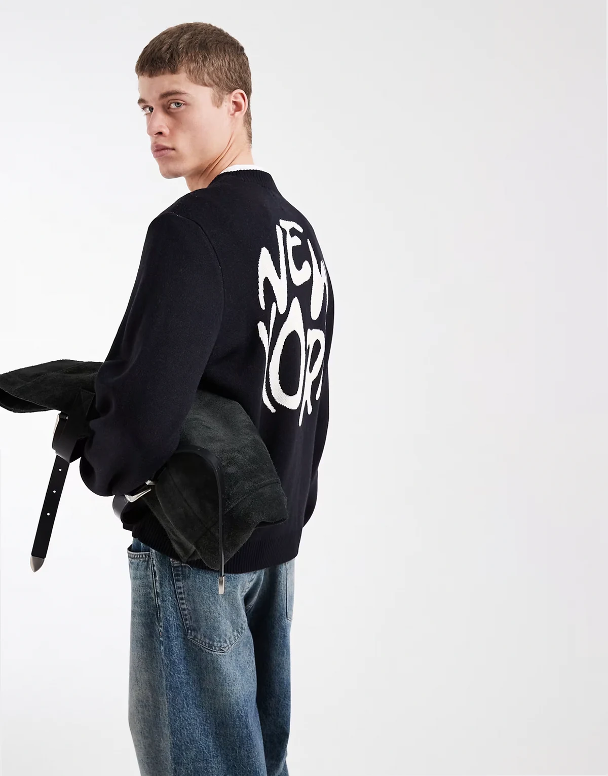– Oversize-Strickpullover in Marineblau mit „New York“-Grafik