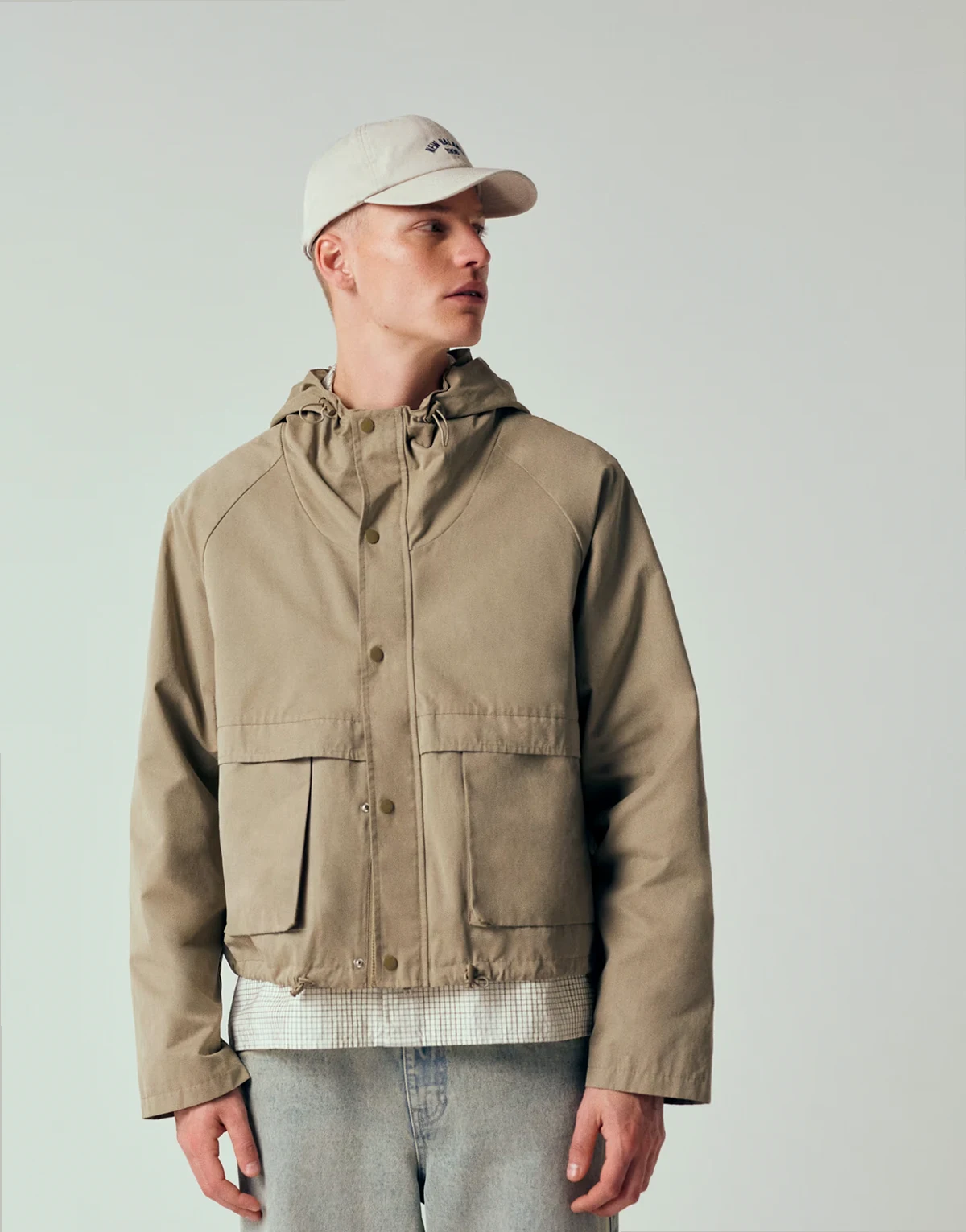 – Kastige Oversize-Windjacke in Khaki