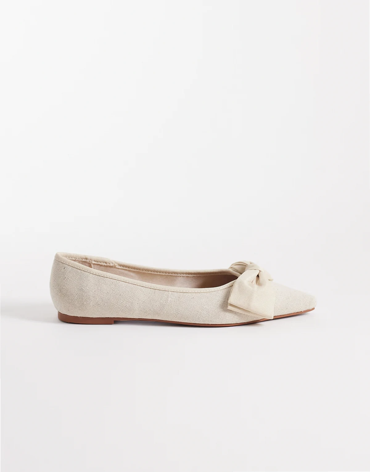 Wide Fit – Langston – Spitze, flache Ballerinas aus Naturmaterial mit Schleife, breite Passform