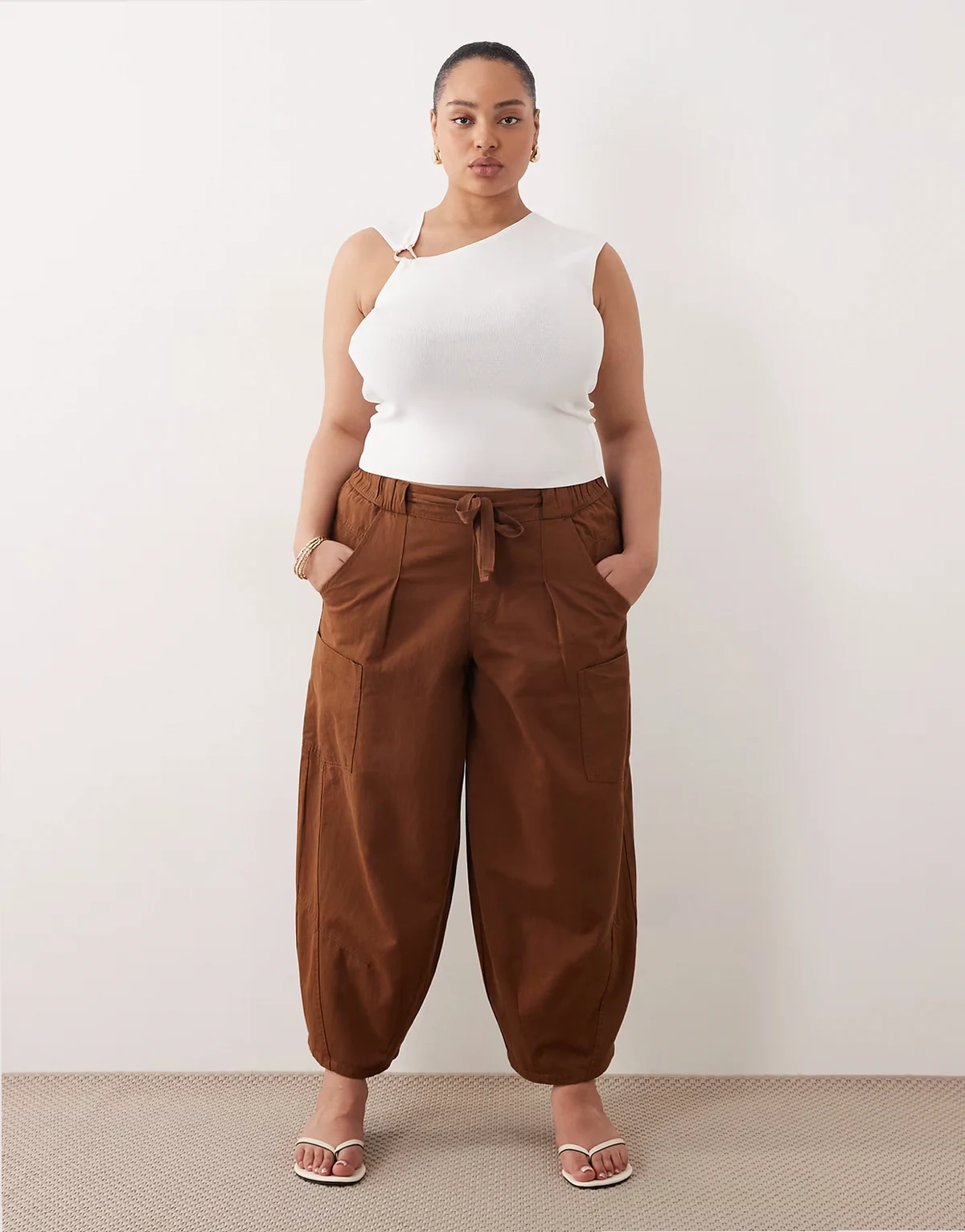 ASOS DESIGN Curve pull on barrel pants in chocolate