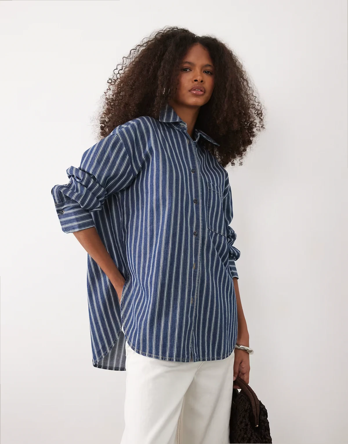 100% cotton shirt in blue stripes