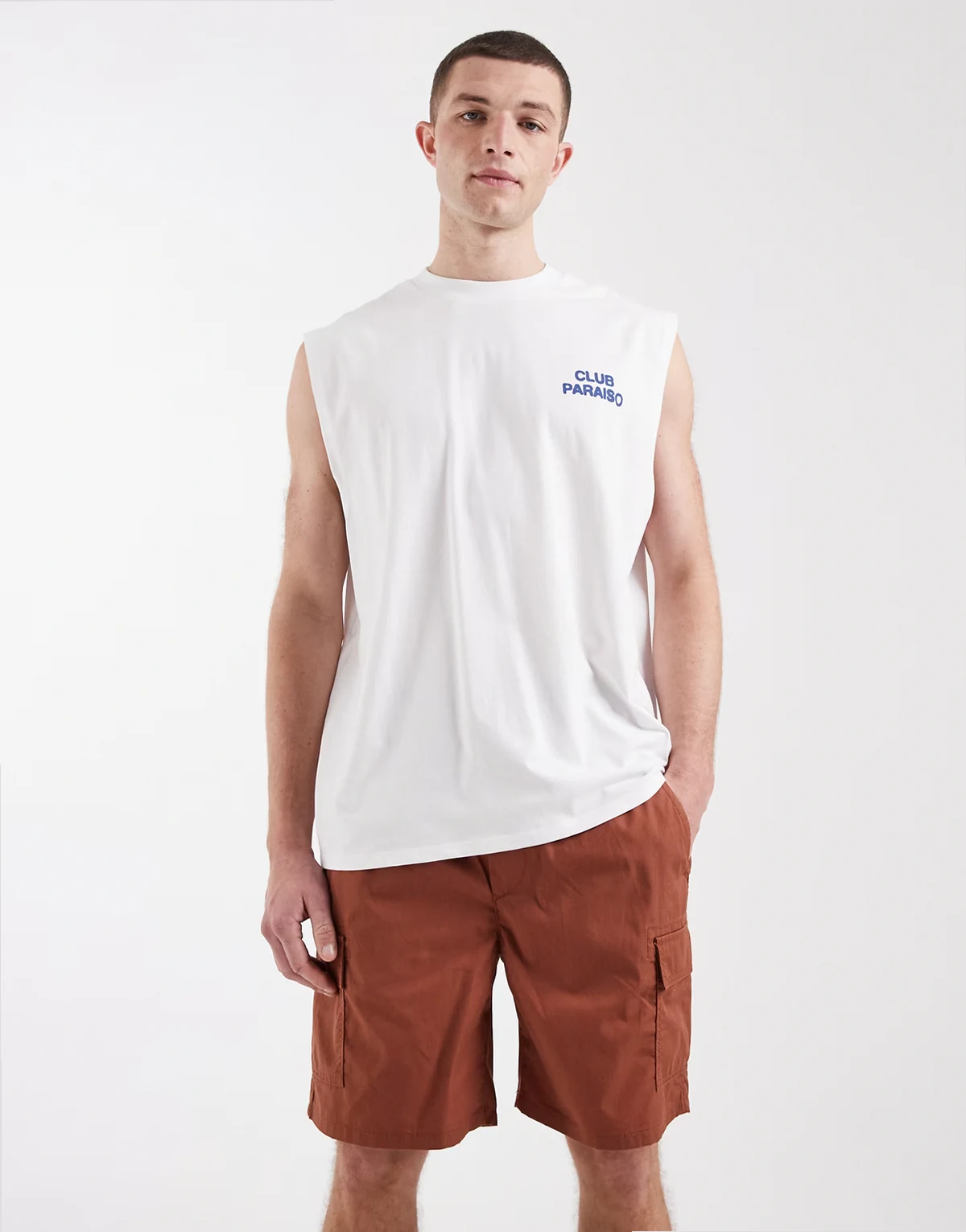 – Cargo-Shorts in Rostbraun
