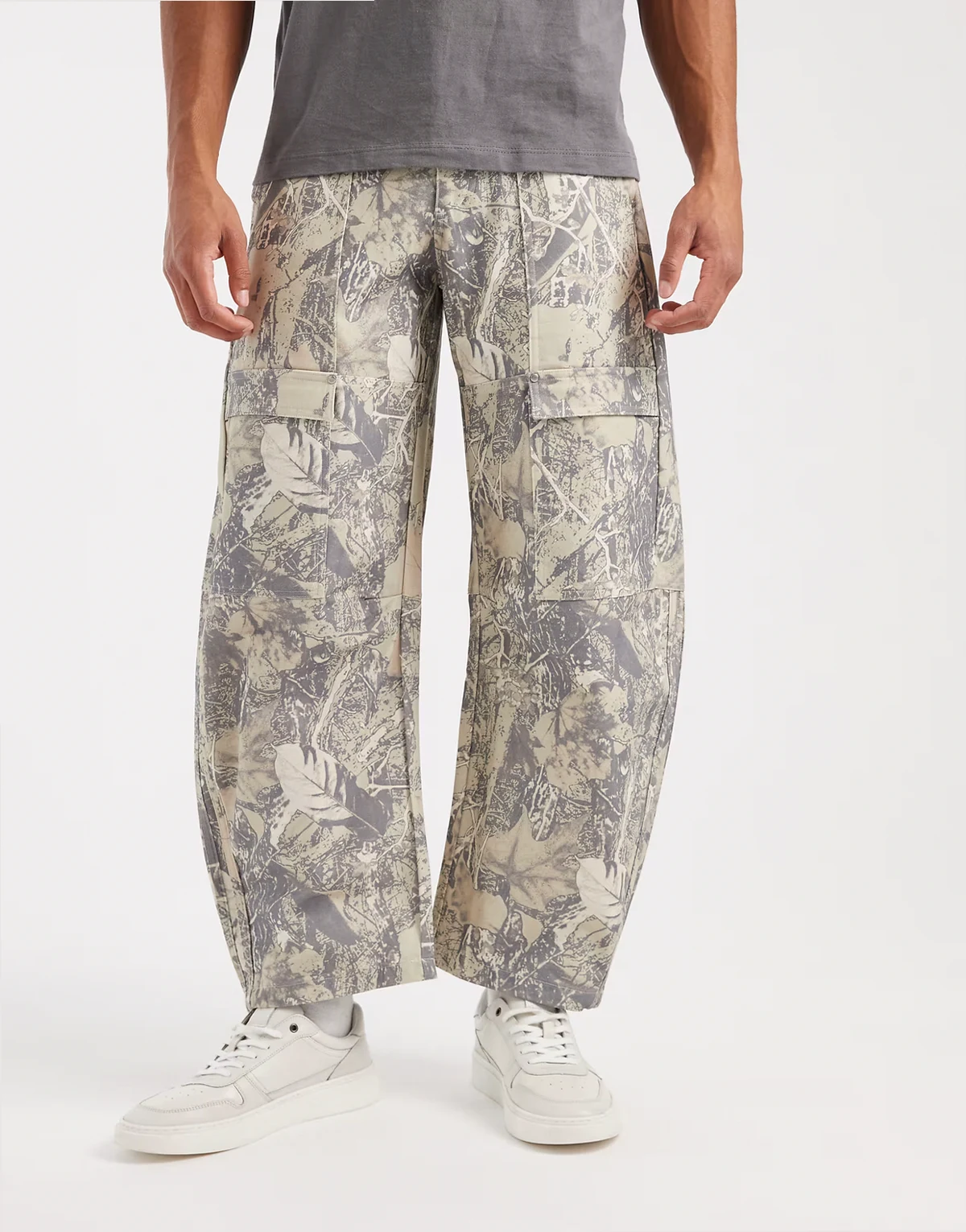 workwear cargo pants in coffee